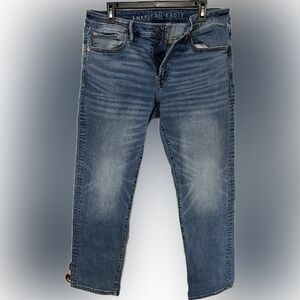 Men’s American Eagle AirFlex+ Slim Straight Medium Wash Jeans